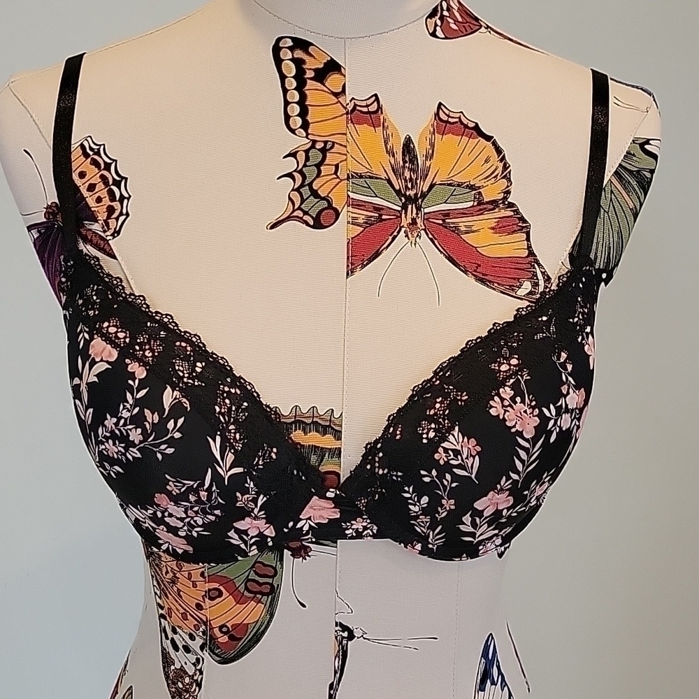 Laura ASHLEY pink and black floral padded bra in size 36C. Excellent condition.
